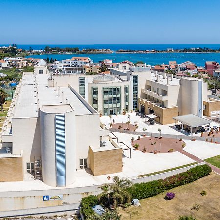 Capo Peloro Hotel (Adults Only) Торре-Фаро Екстер'єр фото