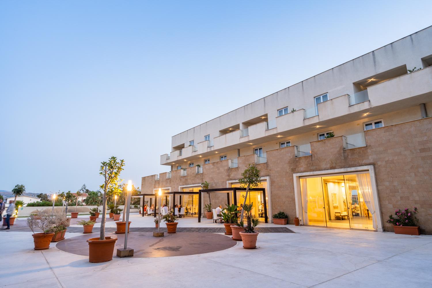 Capo Peloro Hotel (Adults Only) Торре-Фаро Екстер'єр фото