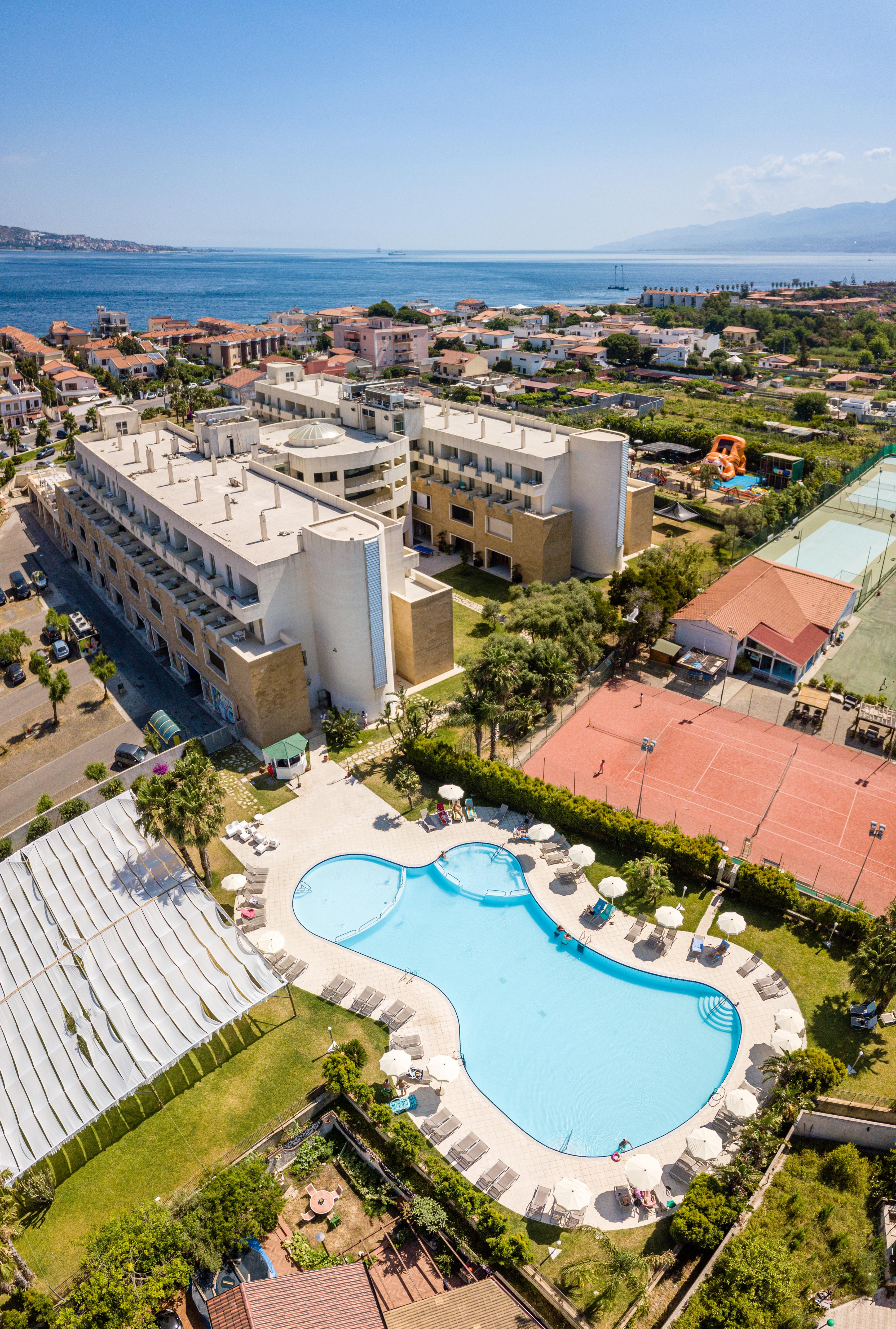Capo Peloro Hotel (Adults Only) Торре-Фаро Екстер'єр фото