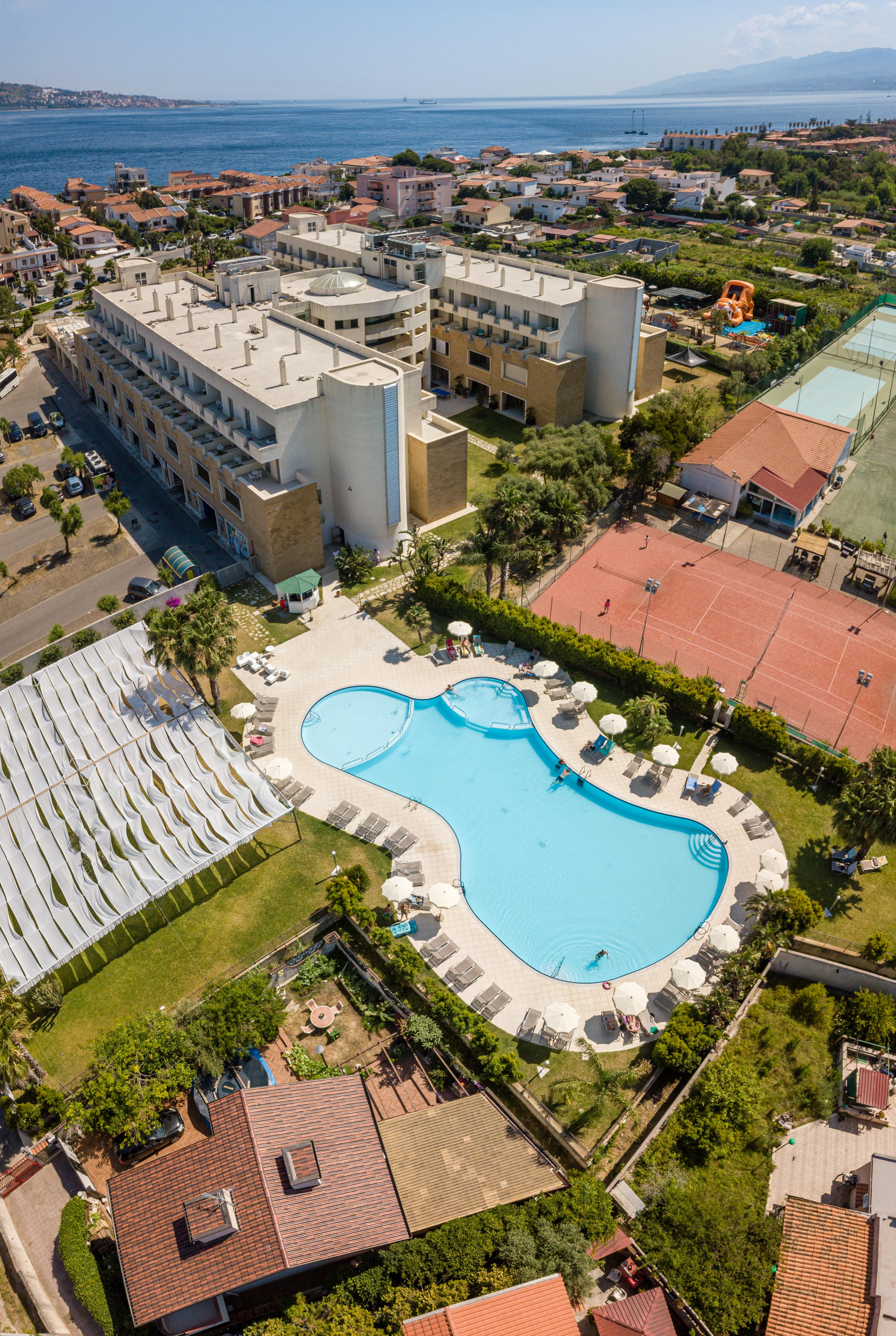 Capo Peloro Hotel (Adults Only) Торре-Фаро Екстер'єр фото