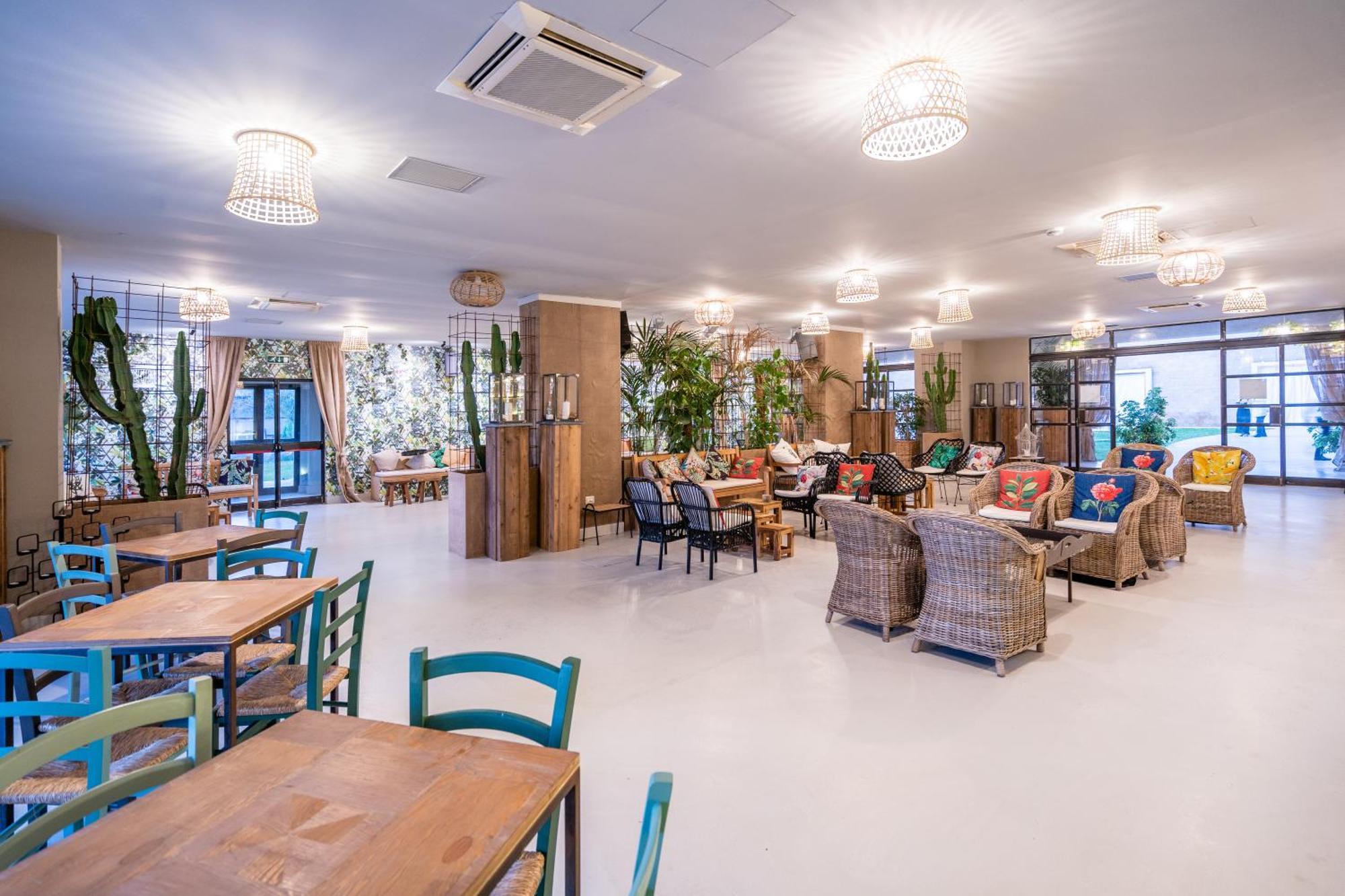 Capo Peloro Hotel (Adults Only) Торре-Фаро Екстер'єр фото